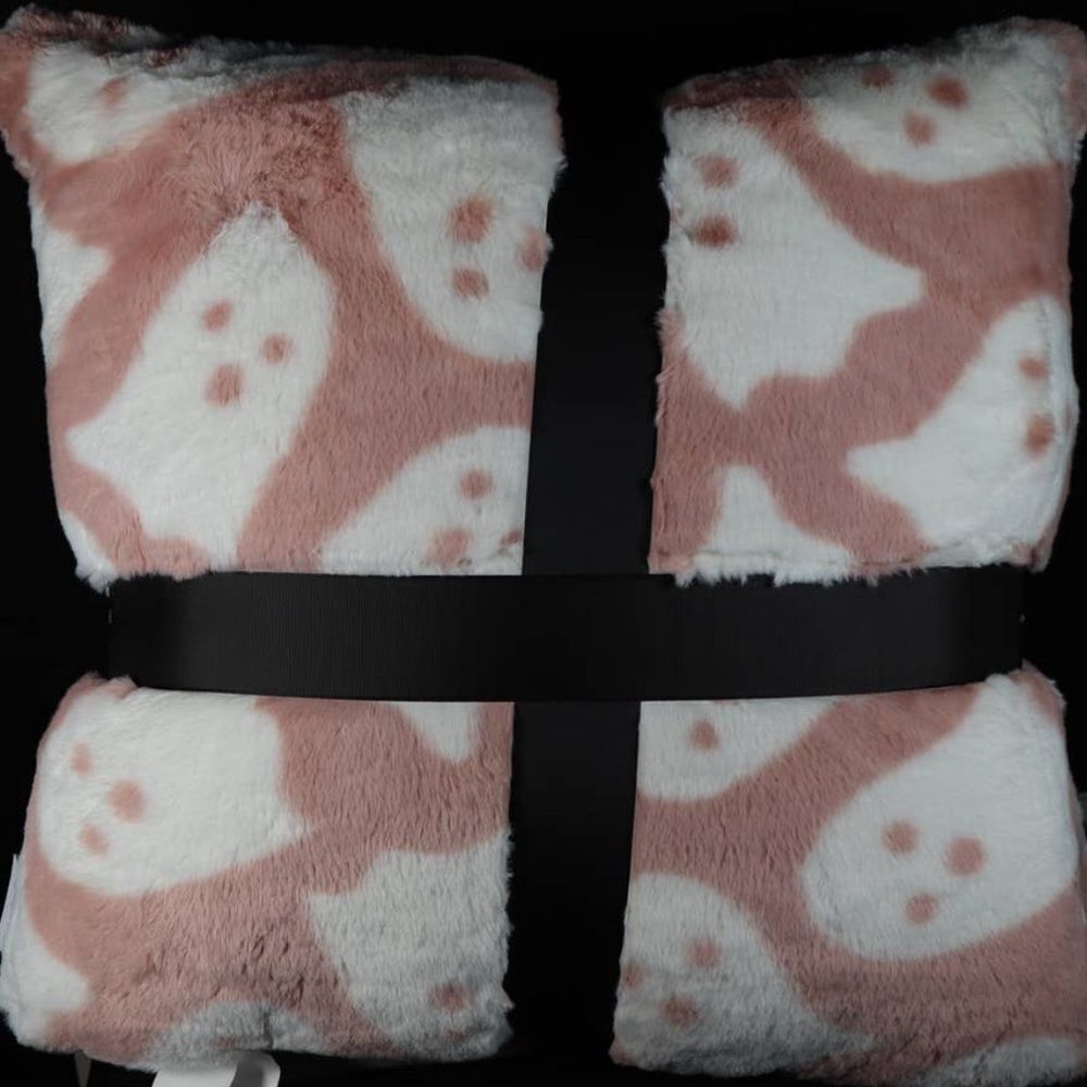 Storehouse Pink Ghost Pillows - Picture 2 of 4